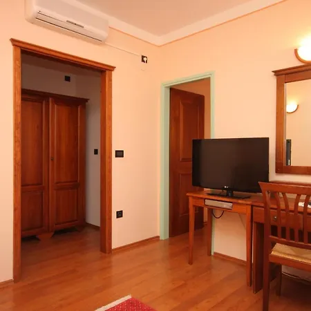 Guest house Rooms By The Sea Rabac, Labin - 3016 Rabac