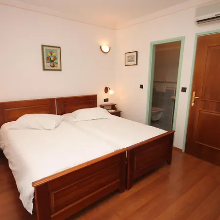 Guest house Rooms By The Sea Rabac, Labin - 3016 3*